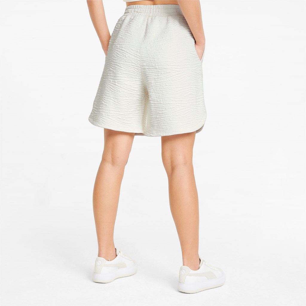 Shorts Puma Snow Tiger Larges Long Femme Blanche | 3614259-IP